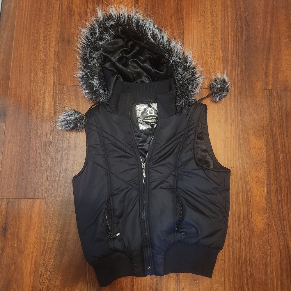 Dollhouse Black Cropped Puffer Vest
